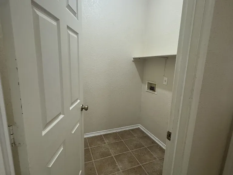 7203 Balcon Is — Photo 7