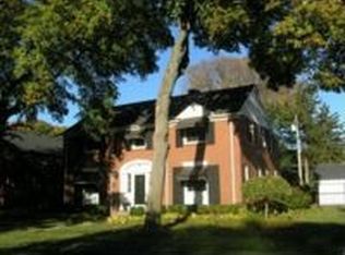 580 Pemberton Rd, Grosse Pointe Park, MI 48230