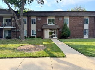 1133 Miller Ln APT 108, Buffalo Grove, IL 60089
