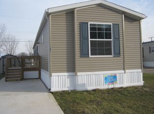 180 Meadows, Nappanee, IN 46550