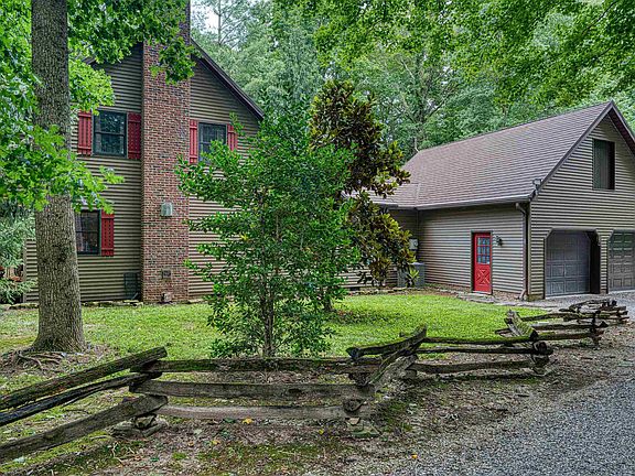 2nd image of 3131 Bayou Creek Rd