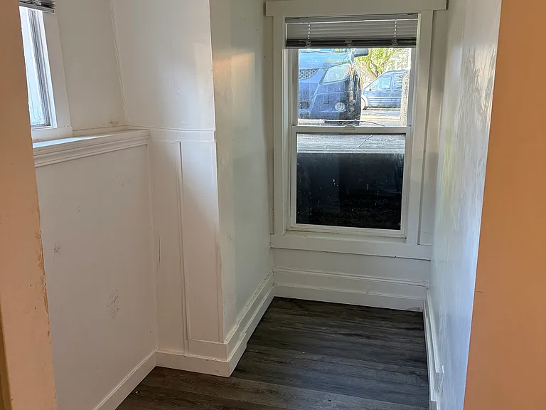 327 NW 14th St #1-2-11 — Photo 10