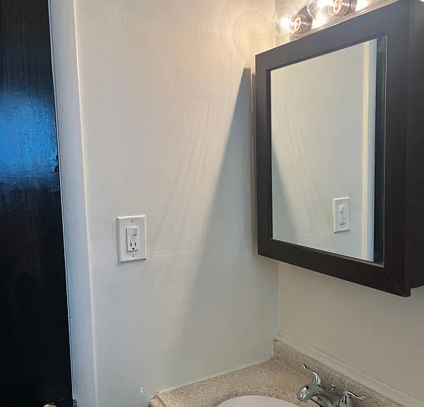1919 Crooks Rd #6 — Photo 9
