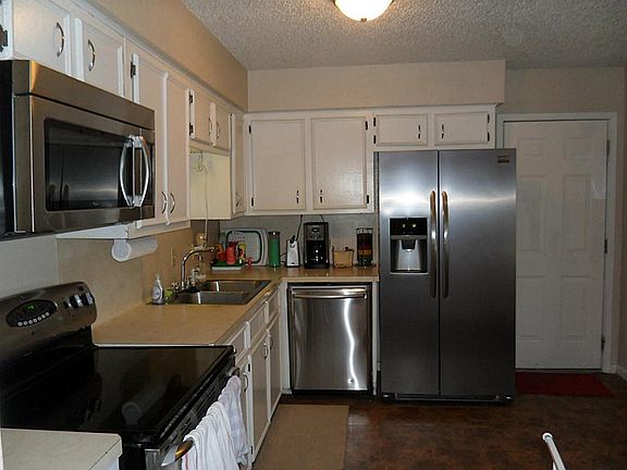 2nd image of 5129 E 39th St