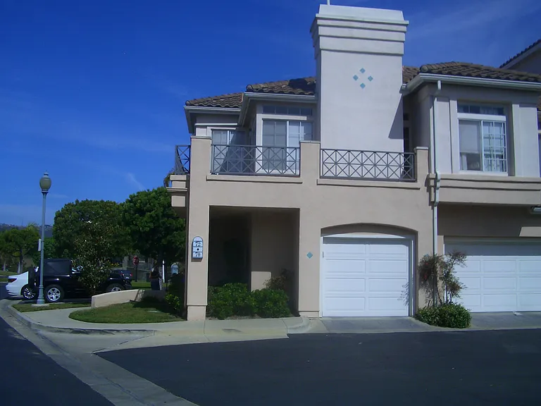 72 Shorebreaker Dr — Photo 2