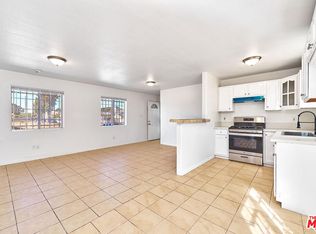 10800 S San Pedro St, Los Angeles, CA 90061