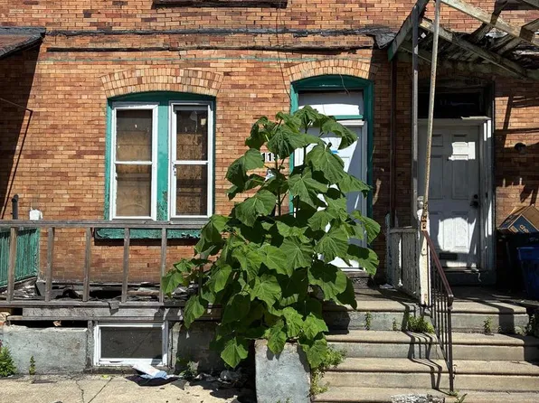 115 N Farson St, Philadelphia, PA 19139
