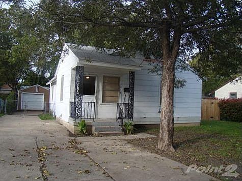 2nd image of 1818 Cottonwood St