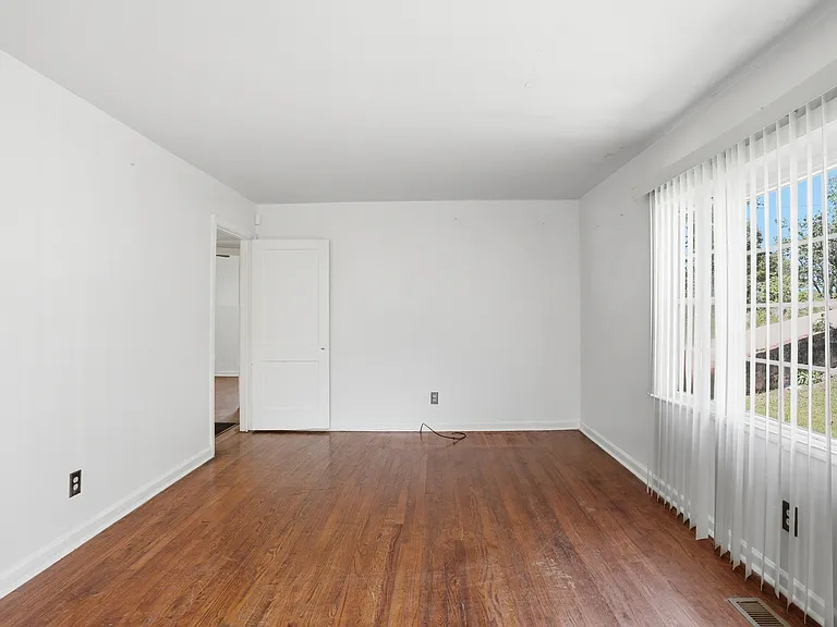 517 11th Ct W — Photo 23