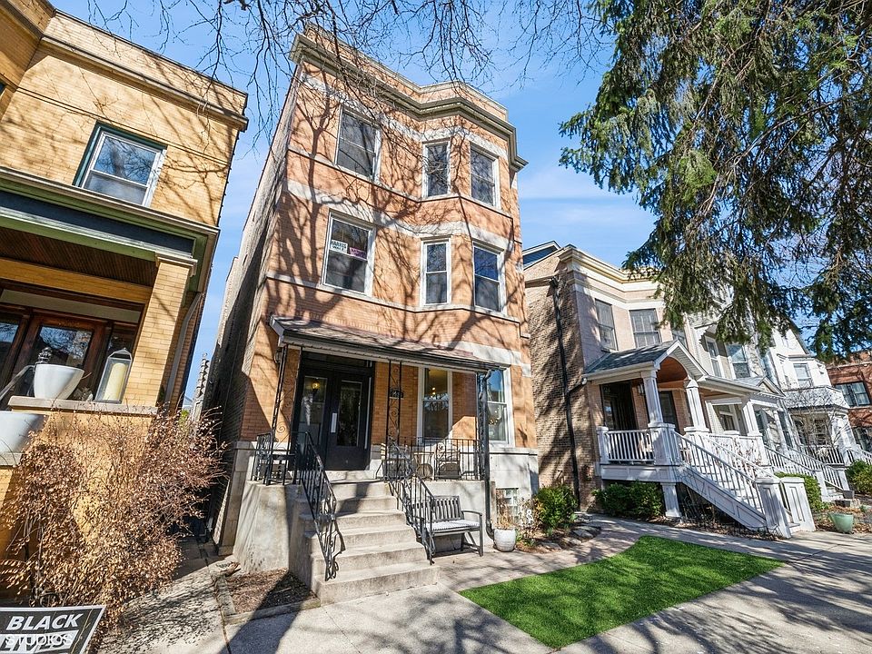 1st image of 1928 W Bradley Pl APT 1F