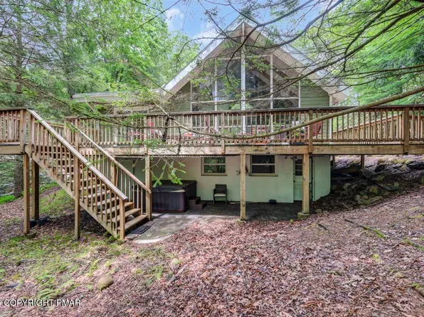 148 Crest Dr, Lake Harmony, PA 18624