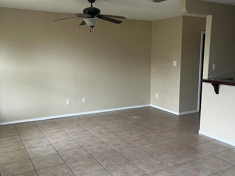 16311 Taos Blvd #B — Photo 5