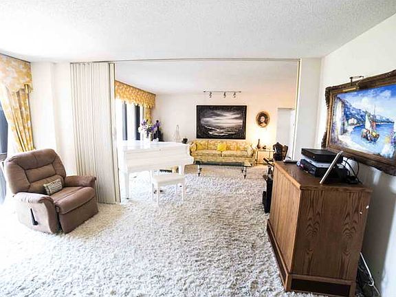 5th image of 1111 Crandon Blvd APT A705