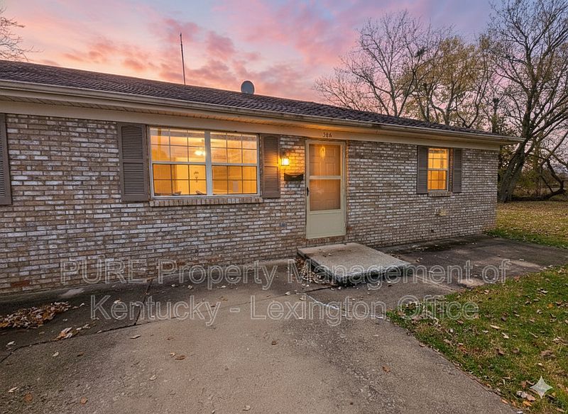 1st image of 366 Bonny Lynn Dr