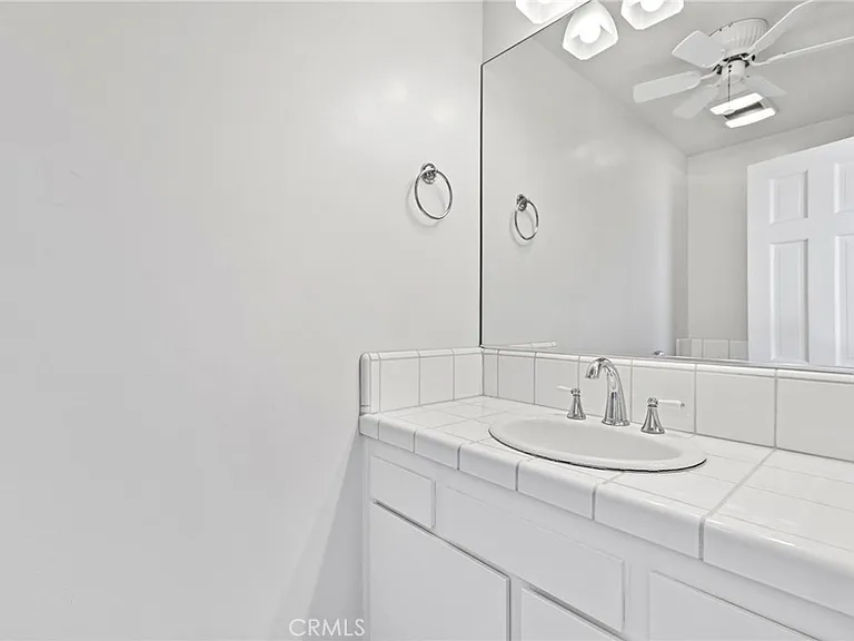 1106 El Prado — Photo 11