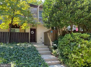 1665 Valencia Way, Reston, VA 20190