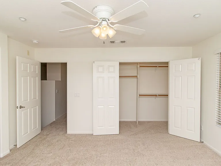 2110 Silverado St — Photo 28