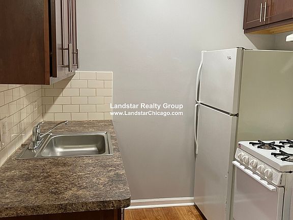 5th image of 4241 N Kenmore Ave Unit 105