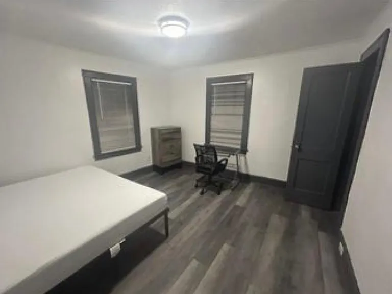 51 Walnut St #3 — Photo 5