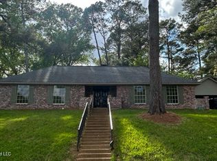 45 Stonegate Dr, Brandon, MS 39042