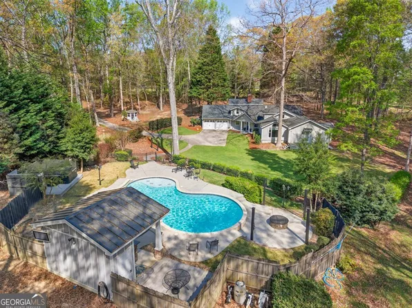 627 Rock Springs Rd, Lawrenceville, GA 30043