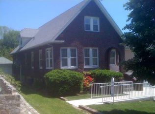 19 Delaware St, Staten Island, NY 10304