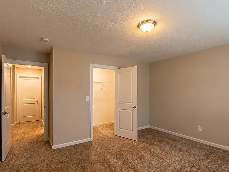 453 Arrowwood Dr — Photo 22