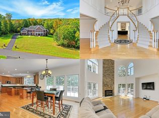 27035 Post Time Ct, Chantilly, VA 20152