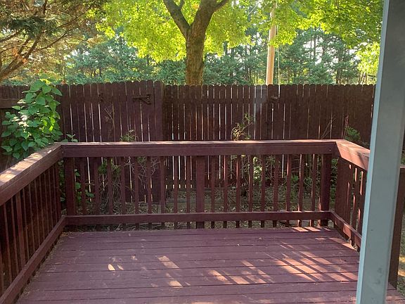 5th image of 6110D Hoskins Hollow Cir