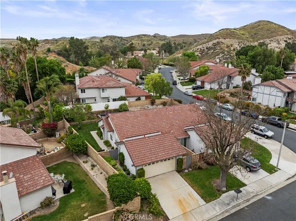28919 Sam Pl, Santa Clarita, CA 91387