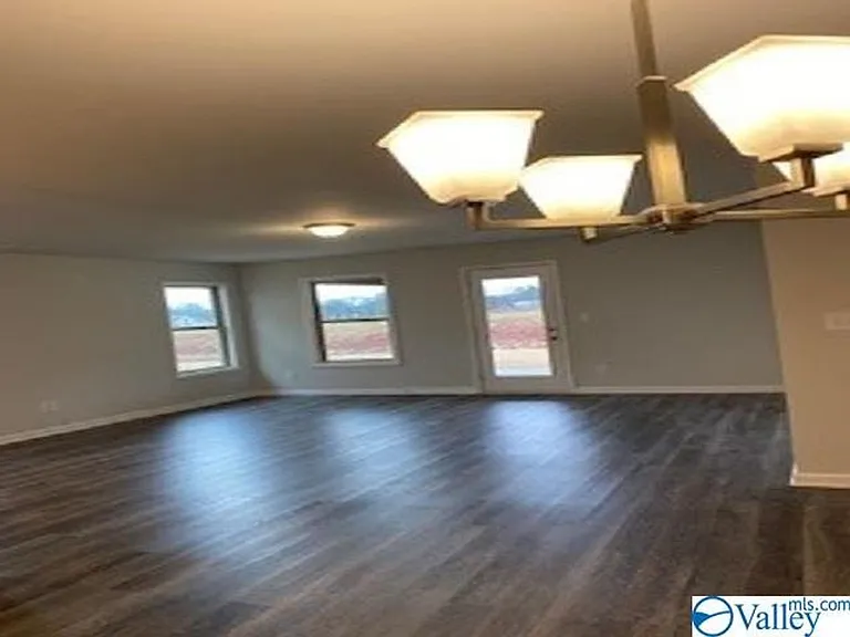 152 Sublett Dr — Photo 9