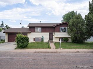 920 W Hill Rd, Laramie, WY 82072