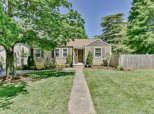 665 Melbourne Ct, Charlotte, NC 28209