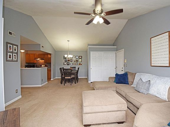 5th image of 7199 Lakewood Dr Unit E