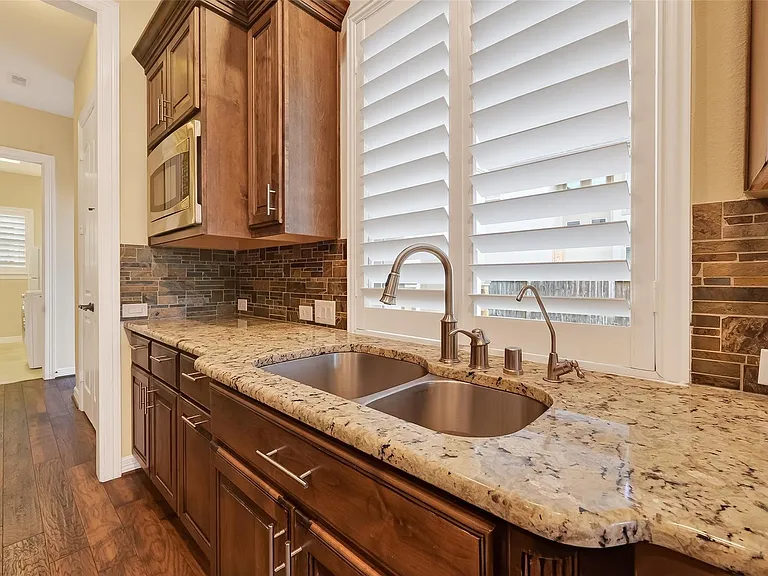 28423 Tall Juniper Hill Dr — Photo 16