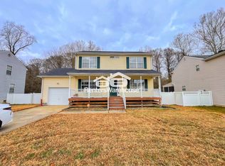 1220 Woods Edge Cir, Suffolk, VA 23434