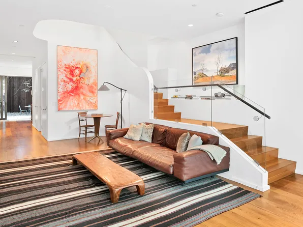 40 Bond Street image 1 of 8