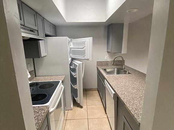 2nd image of 3409 E Glenn St