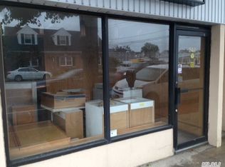 244 Merrick Rd, Lynbrook, NY 11563