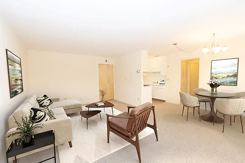 2920 Dean Parkway Apartments Photo 1