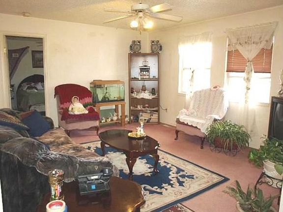 2nd image of 4725 Cheerful Rd