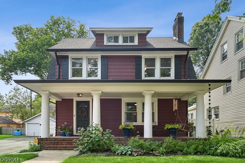 1st image of 124 Reynolds Pl