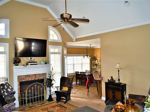 4th image of 368 Northlake Dr