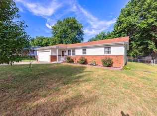 2611 N Clayton Ave, Springfield, MO 65803