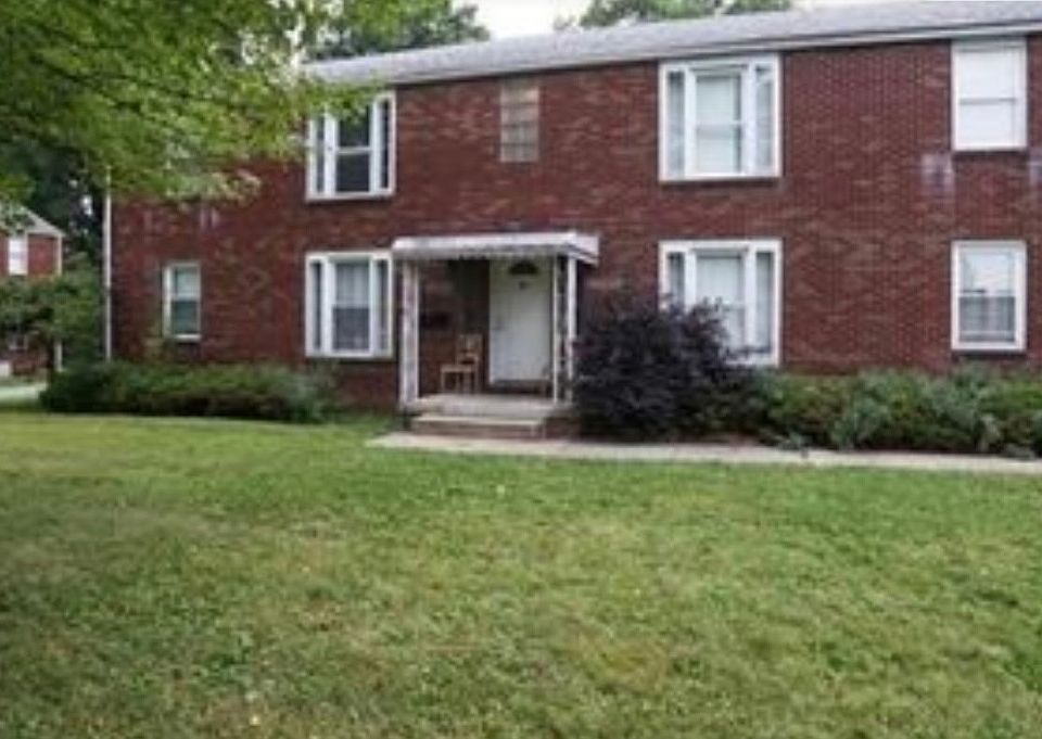 1st image of 5252 Pine Tree Ln #1&2