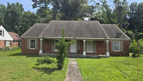 1393 Ridgewood Park Rd Photo 1