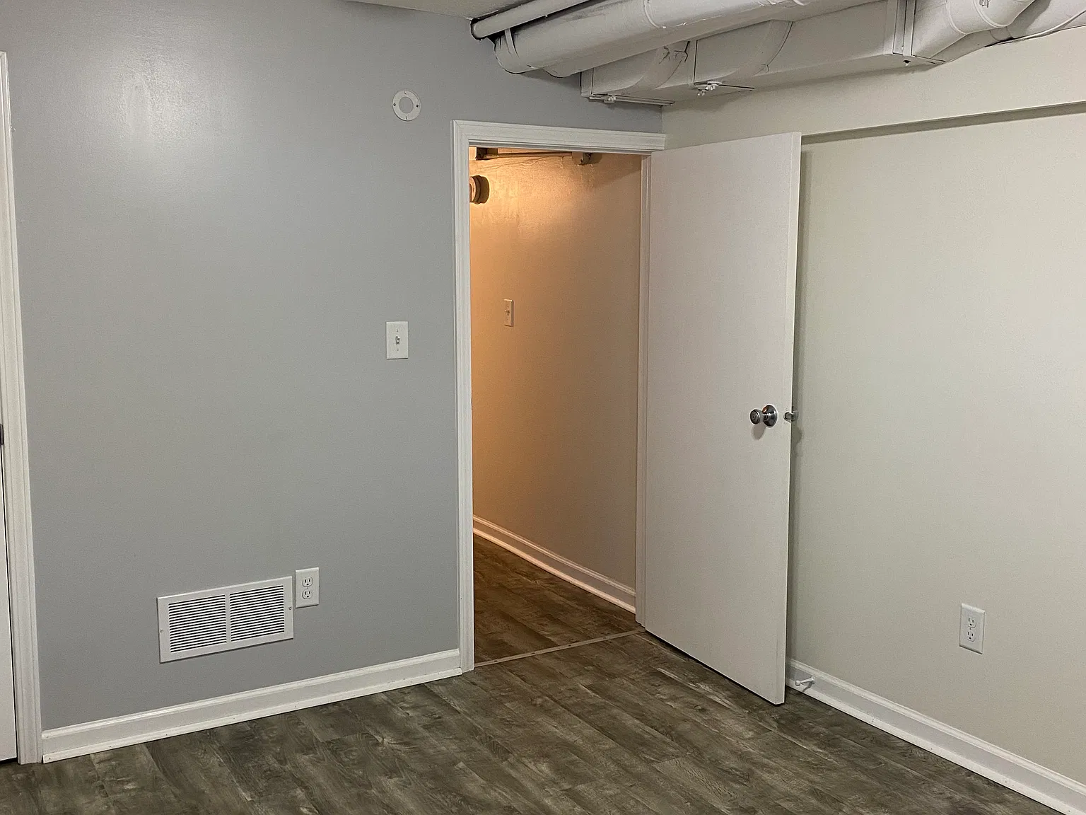 6 bed, $3,300 — Photo 2