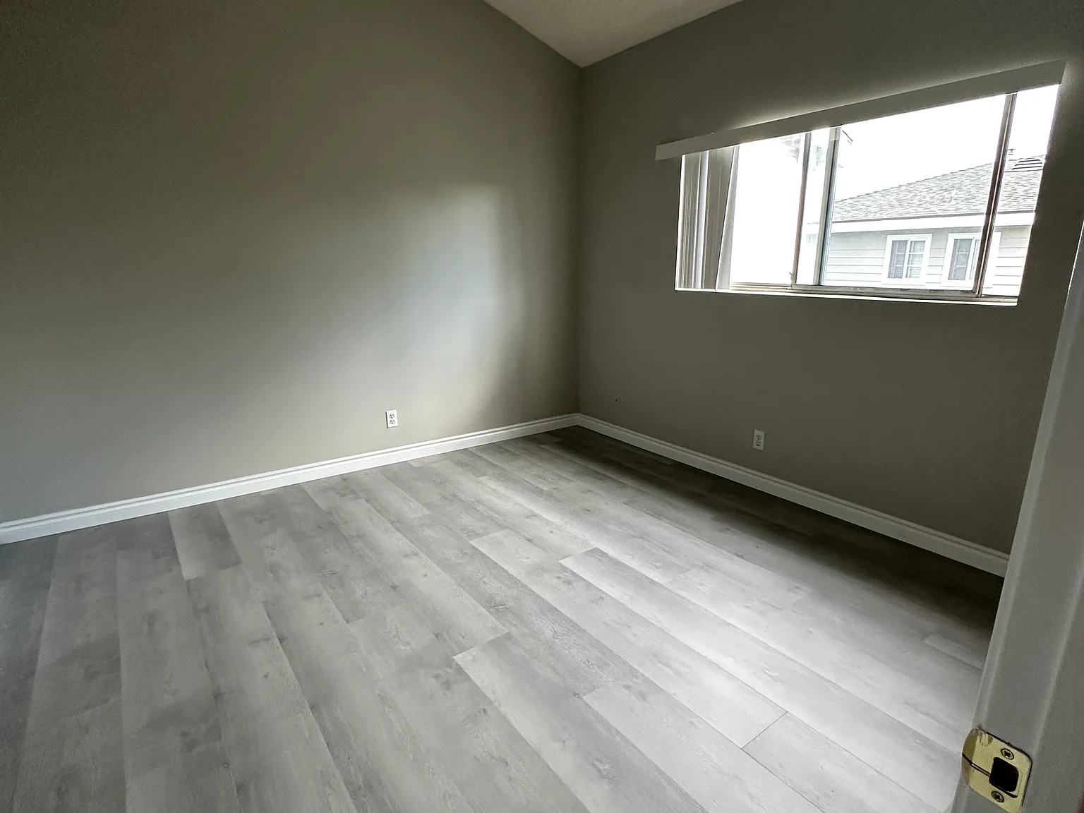 Sultana Village Townhomes — Photo 4