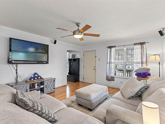 3rd image of 11119 Mahin Ln