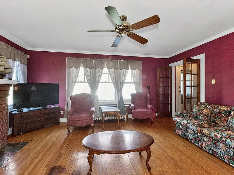 1450 Baker Ave — Photo 26